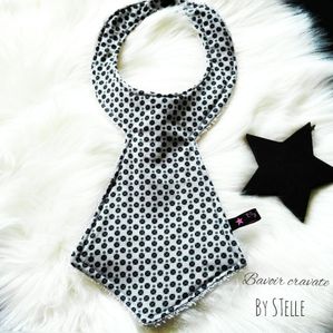 bavoir-cravate-multi-pois-gris-2-by-stelle