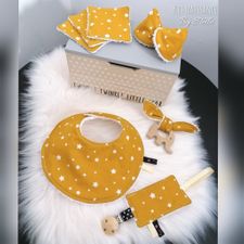 Kit-naissance-bebe-etoile-moutarde-By-stelle